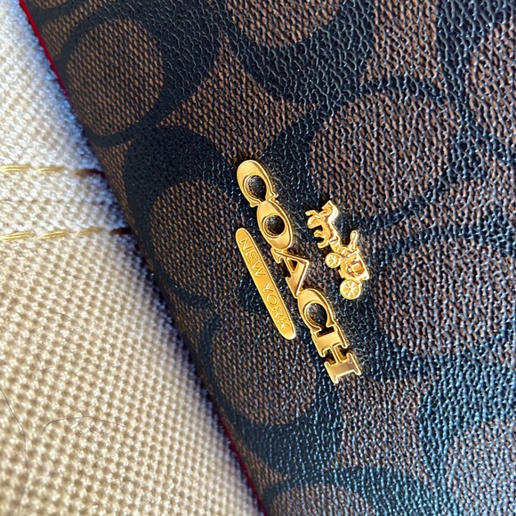 Coach Jes Crossbody / 1941 Red Signature Canvas - Picture 8 of 10